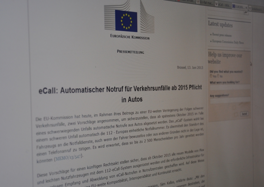 Auto-Notrufsystem „eCall“ soll 2015 kommen – und ruft Kritiker auf den Plan