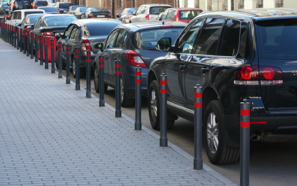 Studie belegt große Unzufriedenheit mit Parkplatzangebot in Großstädten